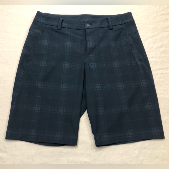 Lululemon Mens Flat Front Shorts Blue Plaid Size 34 Waist Perfect Condition - Picture 1 of 8